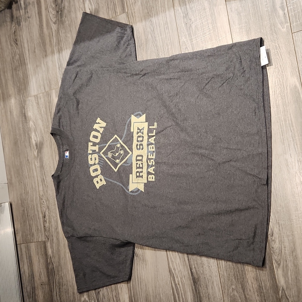 EUC Genuine Merchandise Boston Redsox Baseball Men's sz 2XL tshirt